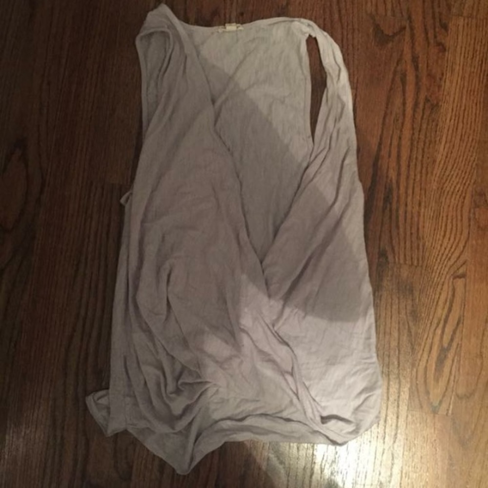 Silence and noise wrap top
